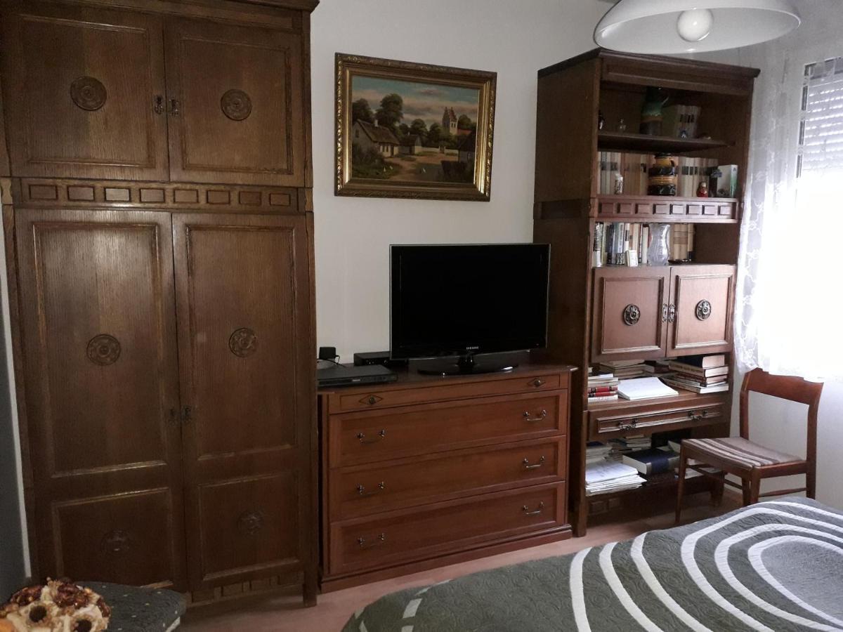Annika Apartman Eger Exterior foto